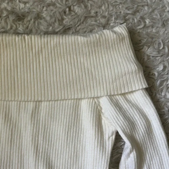 H&M Off-Shoulder Cream Ribbed Sweater - Picture 2 of 4